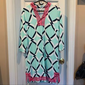 Crown & Ivy...Women’s Size S/P ... Like New! 🥰